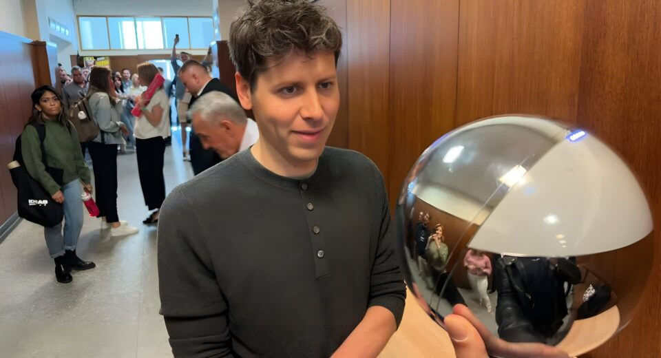 Economic desperation drives 500,000 Argentinians to Sam Altman's Worldcoin crypto project