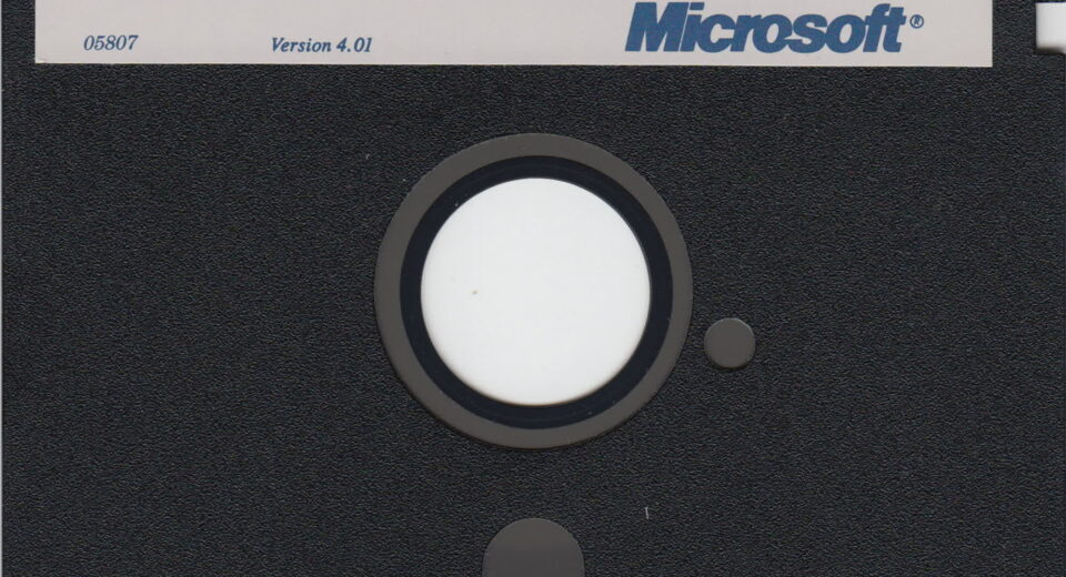 Microsoft releases MS-DOS 4.0 source code and floppy images through an open-source license