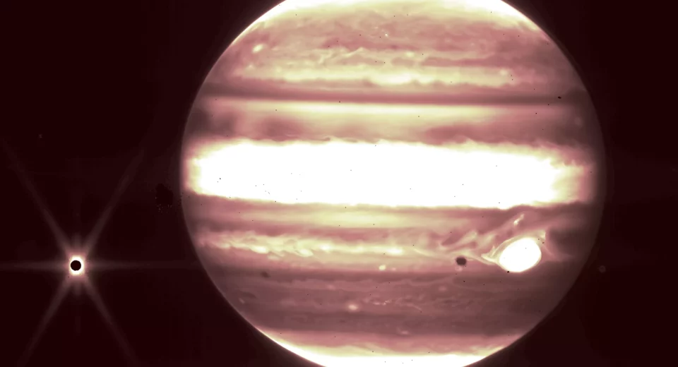 Hellish winds, liquid rock clouds and more discovered on this hot Jupiter