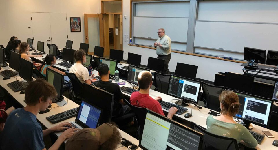 Computer science coding classes deemphasize syntax as professors teach higher-level skills in AI era