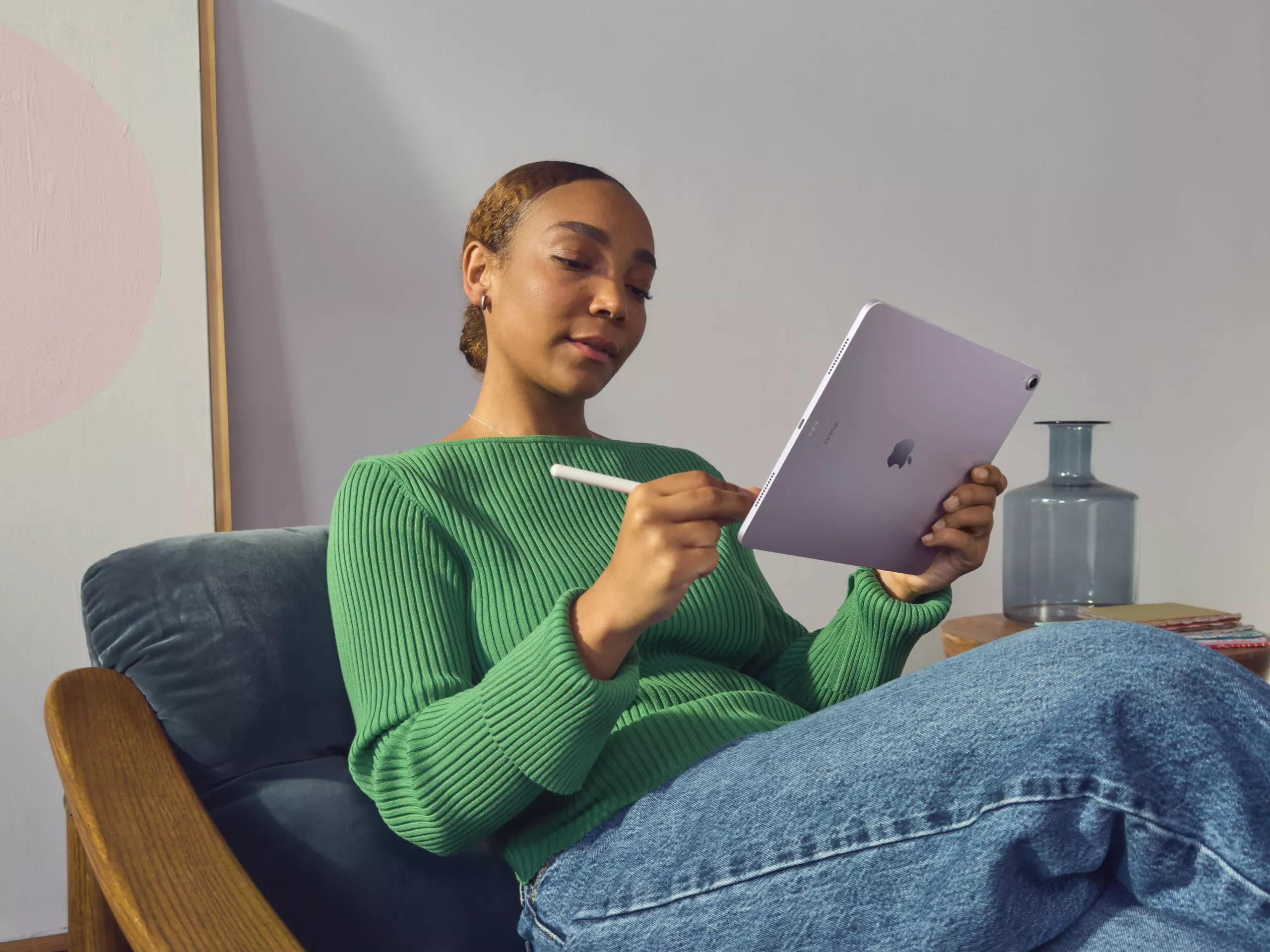 Apple's redesigned 11-inch and 13-inch iPad Air models receive M2 chip as tablet sales see recovery