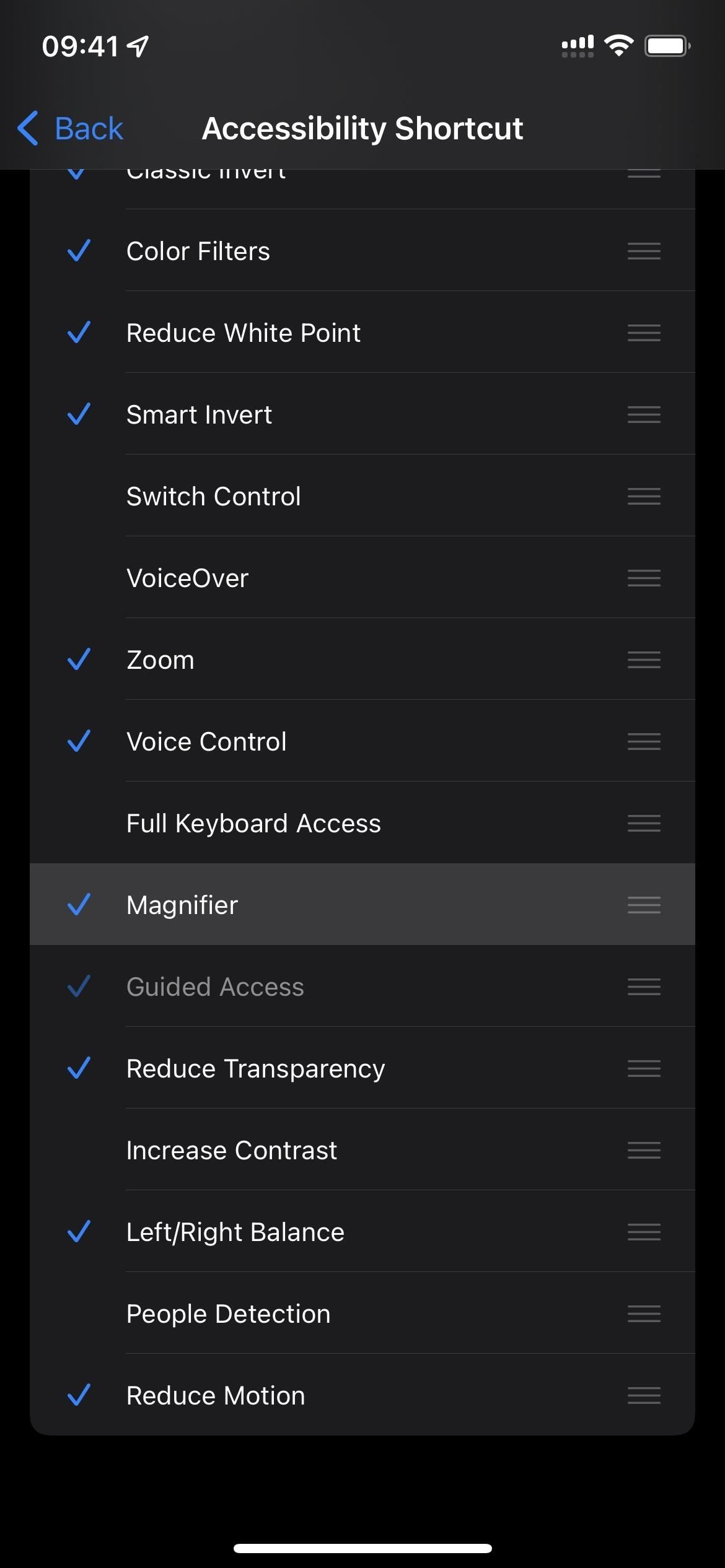 9 Ways to Quickly Open the Hidden Magnifying Glass Feature on Your iPhone