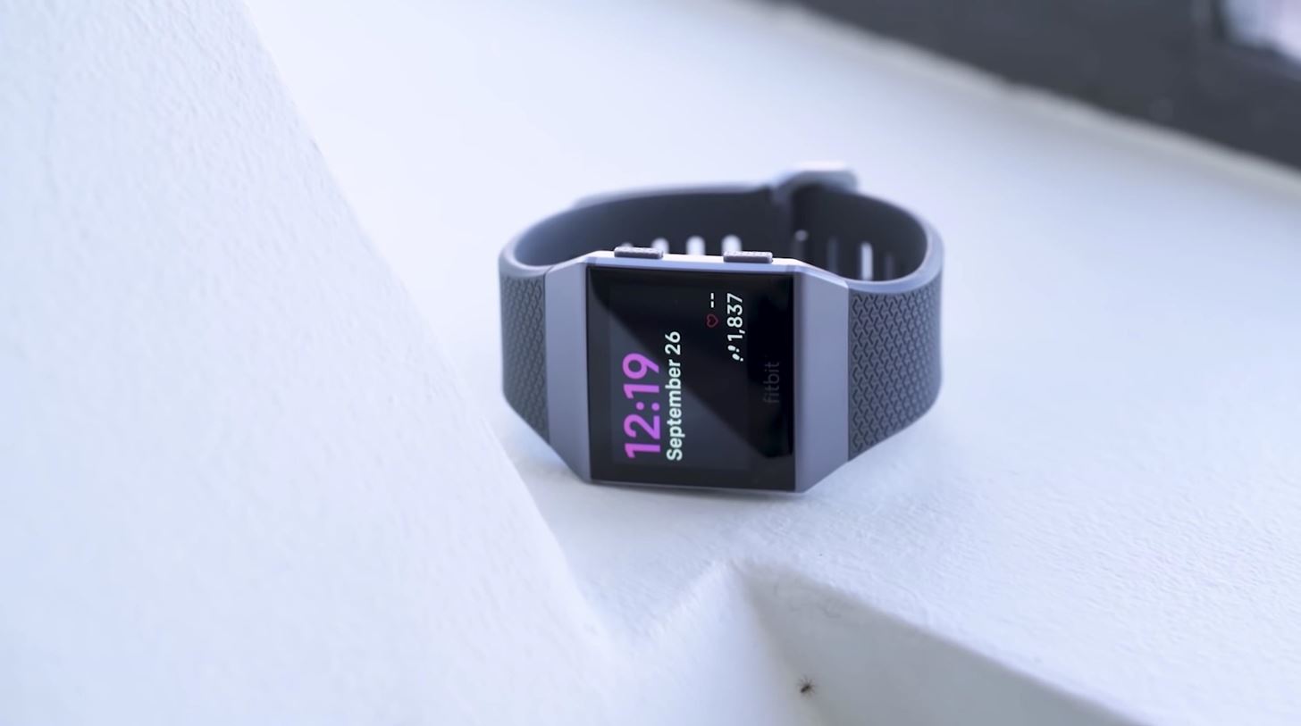 Apple Watch vs. Fitbit — What's the Best Bang for Your Buck?