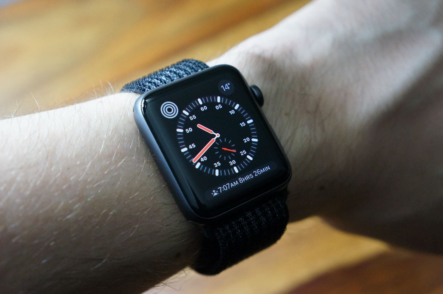 Apple Watch vs. Fitbit — What's the Best Bang for Your Buck?