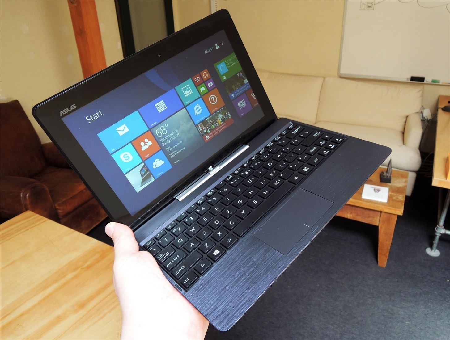 ASUS Transformer Book: The Tablet That Wants to Be Your Next Windows Laptop