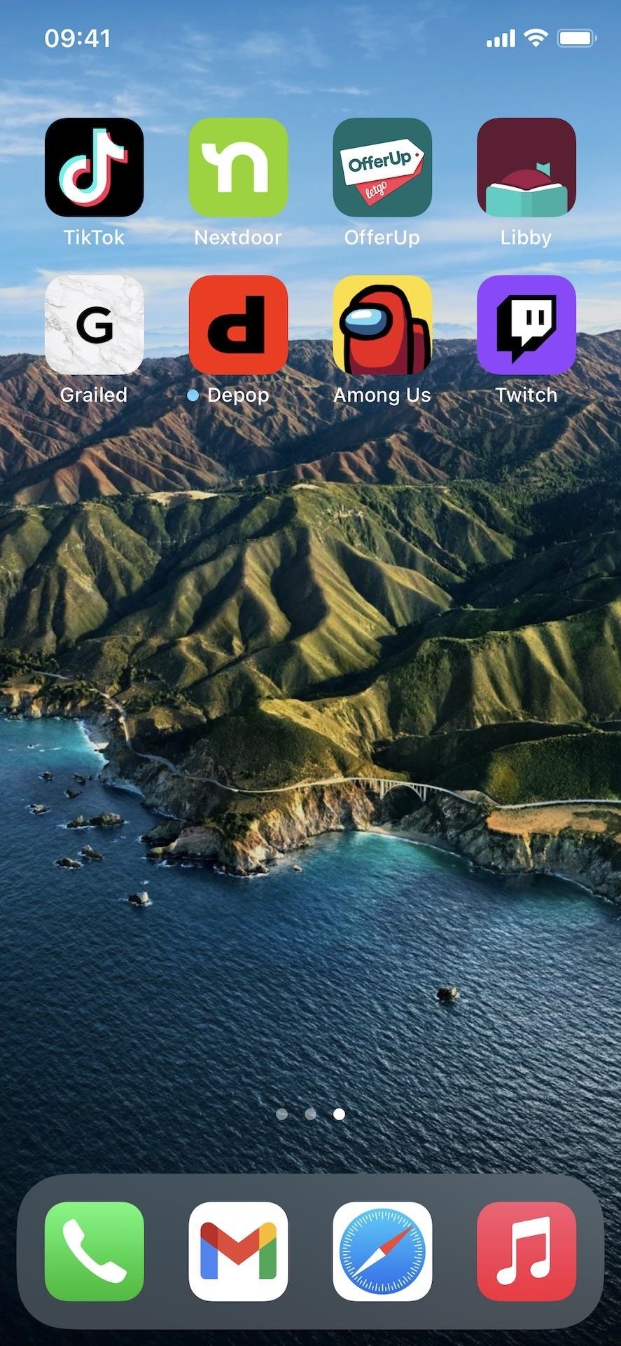 Auto-Change Your iPhone's Background with MacOS Big Sur's Dynamic Wallpapers