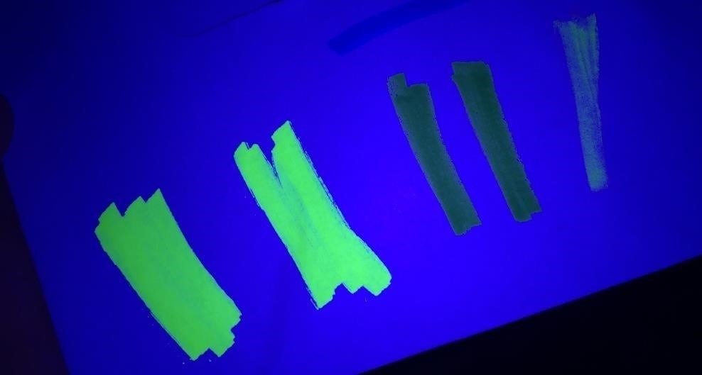 This Hack Turns Any Phone into a Black Light