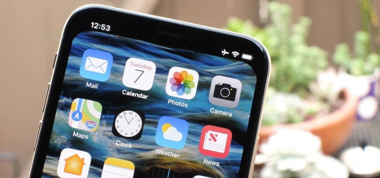 OLED vs. LCD: What You Need to Know About Displays Before Choosing an iPhone XS or XR