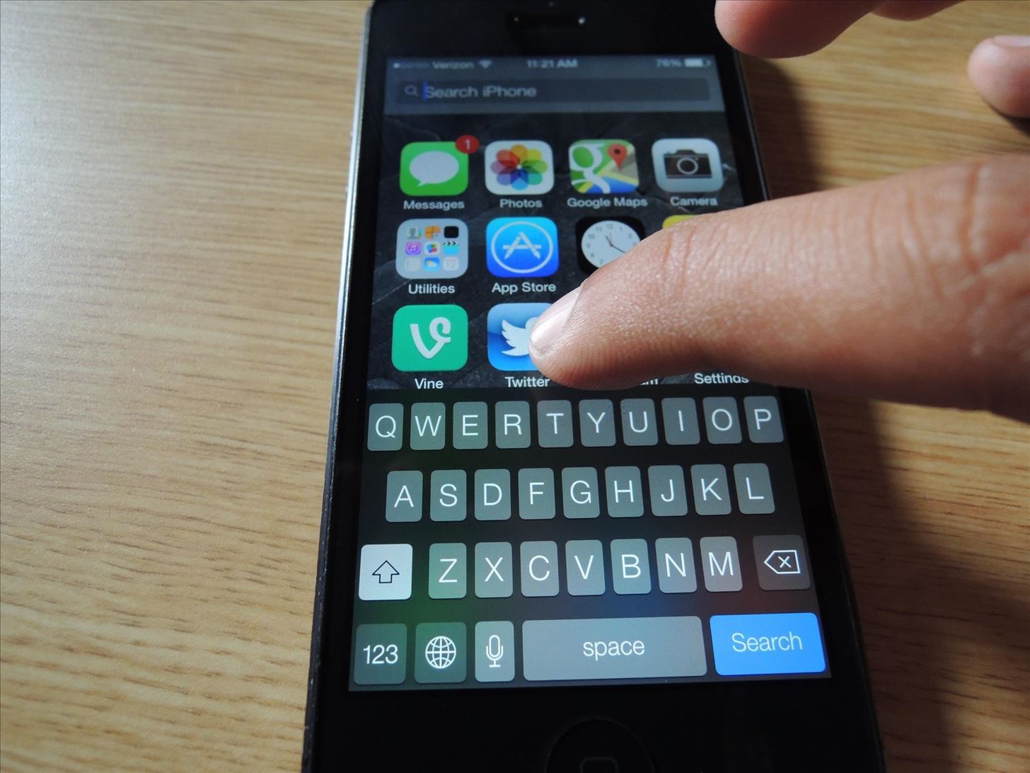 How to Open Spotlight Search in iOS 7 to Find Apps, Contacts, Music, and More