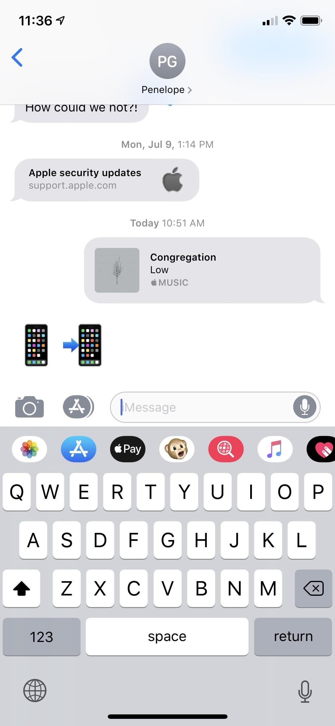 How to Remove the Bottom App Drawer in the iOS Messages App for iPhone