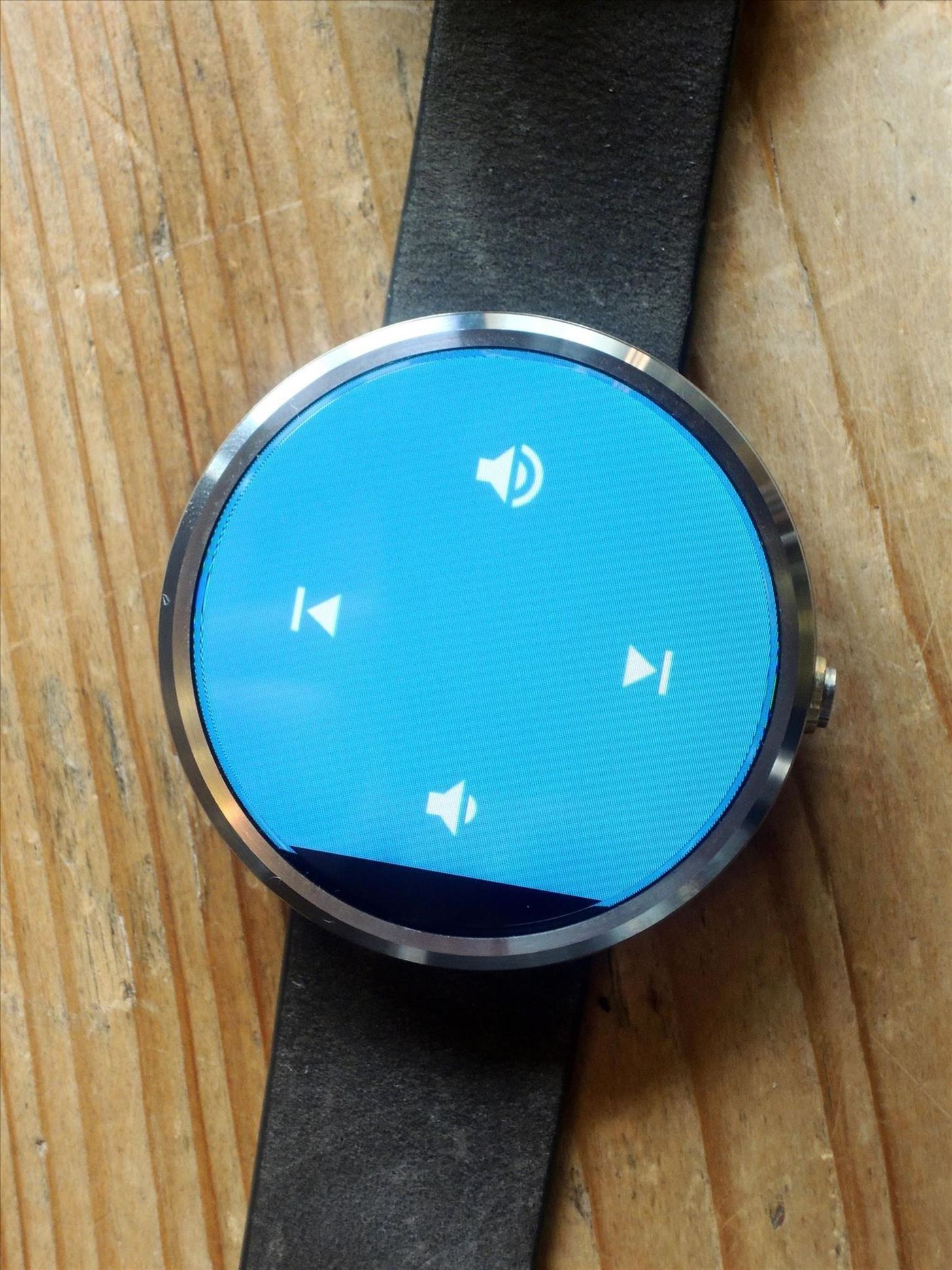 How to Set Up & Use an Android Wear Smartwatch on Your iPhone