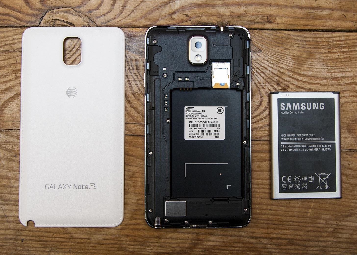 A softModder's Review of the Samsung Galaxy Note 3: "Way Better Than the Note 2"