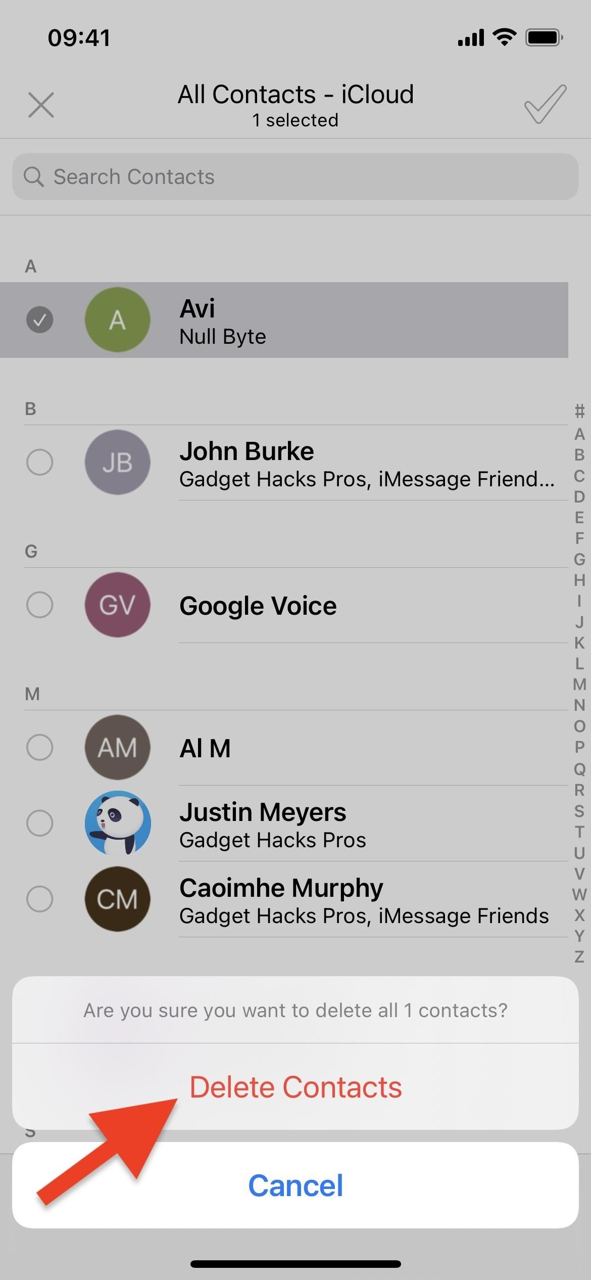 The Trick to Managing iCloud Contact Groups Right from Your iPhone (Since Apple's Contacts App Won't Let You)