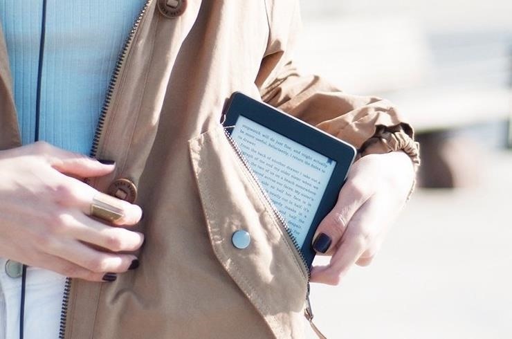 How to Turn a Paperwhite into the New Absurdly-Priced Kindle Oasis