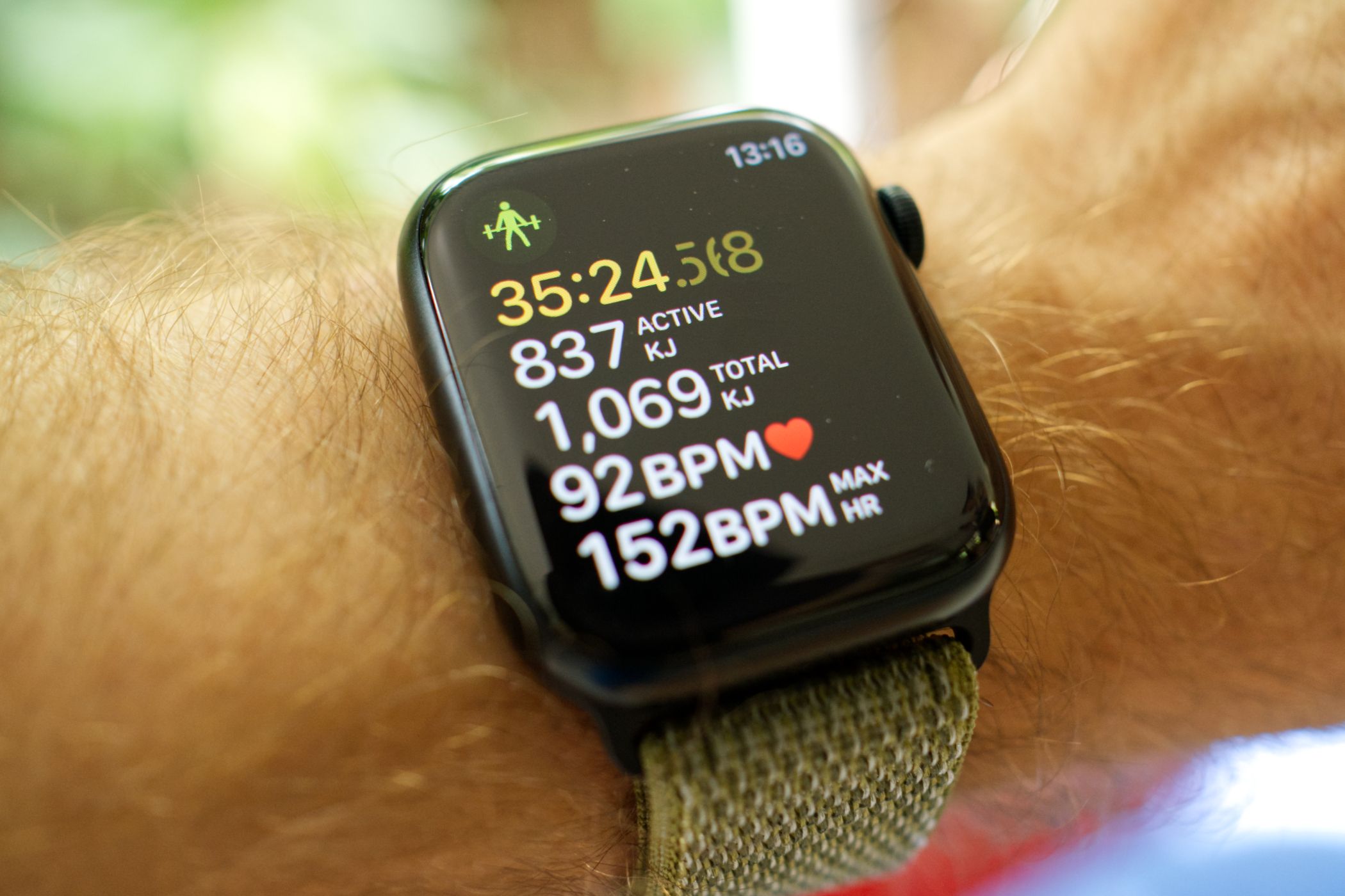 Apple Watch Series 8 tracking a traditional strength training workout.