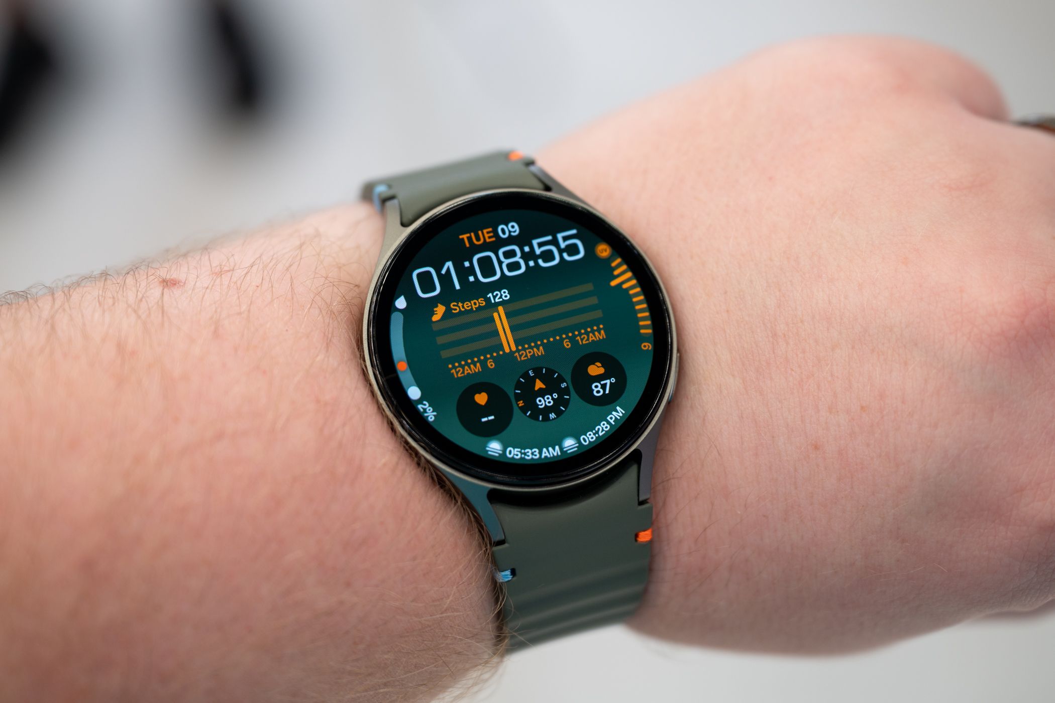 Person wearing the 44mm Galaxy Watch 7