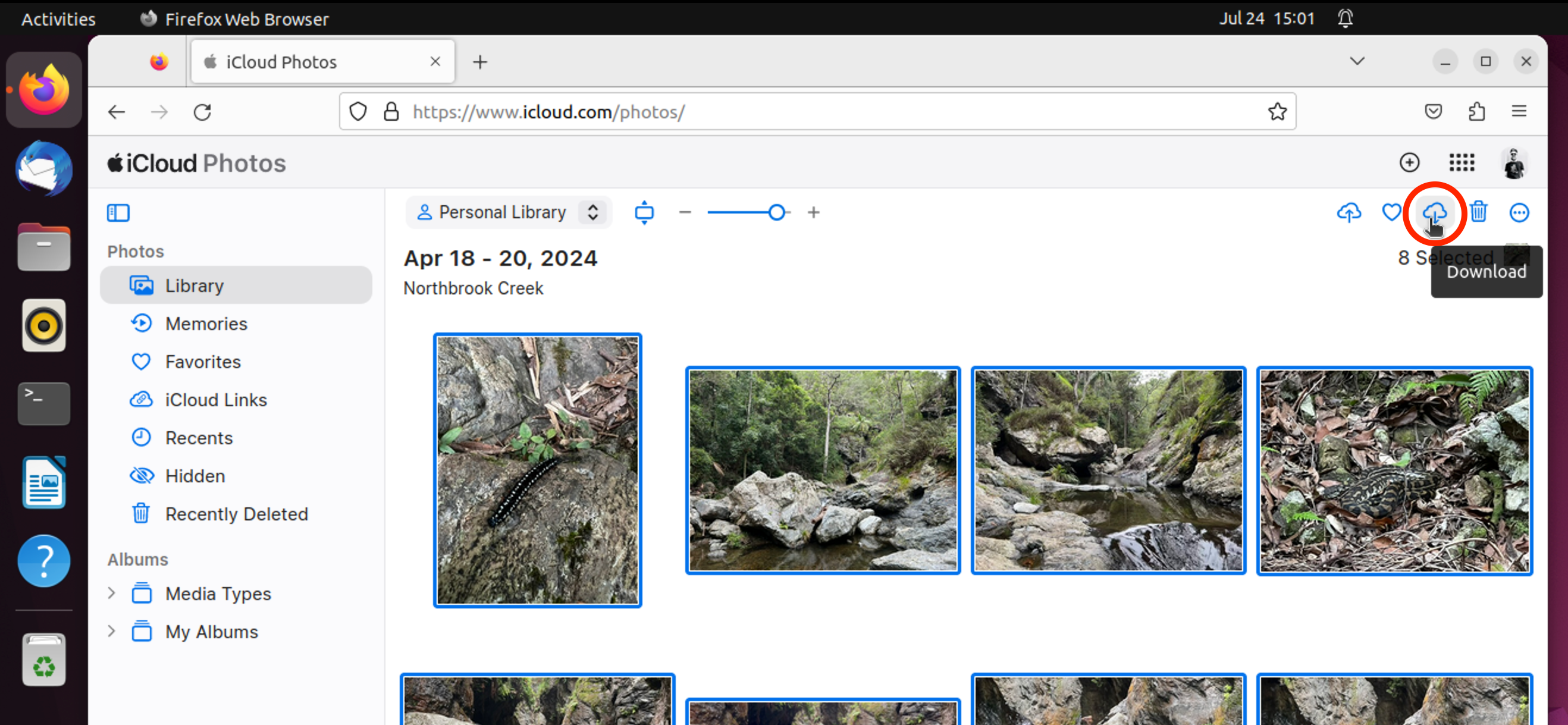 Downloading photos from iCloud.com using Firefox for Ubuntu.
