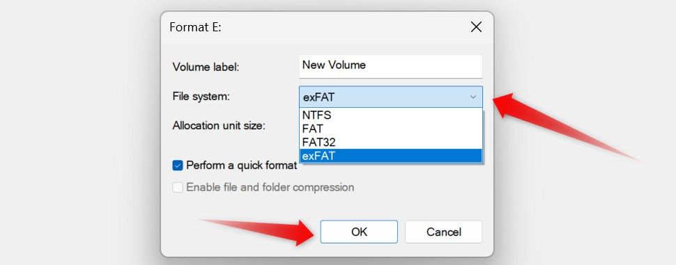 Select the format of an SD card in Disk Management on Windows.