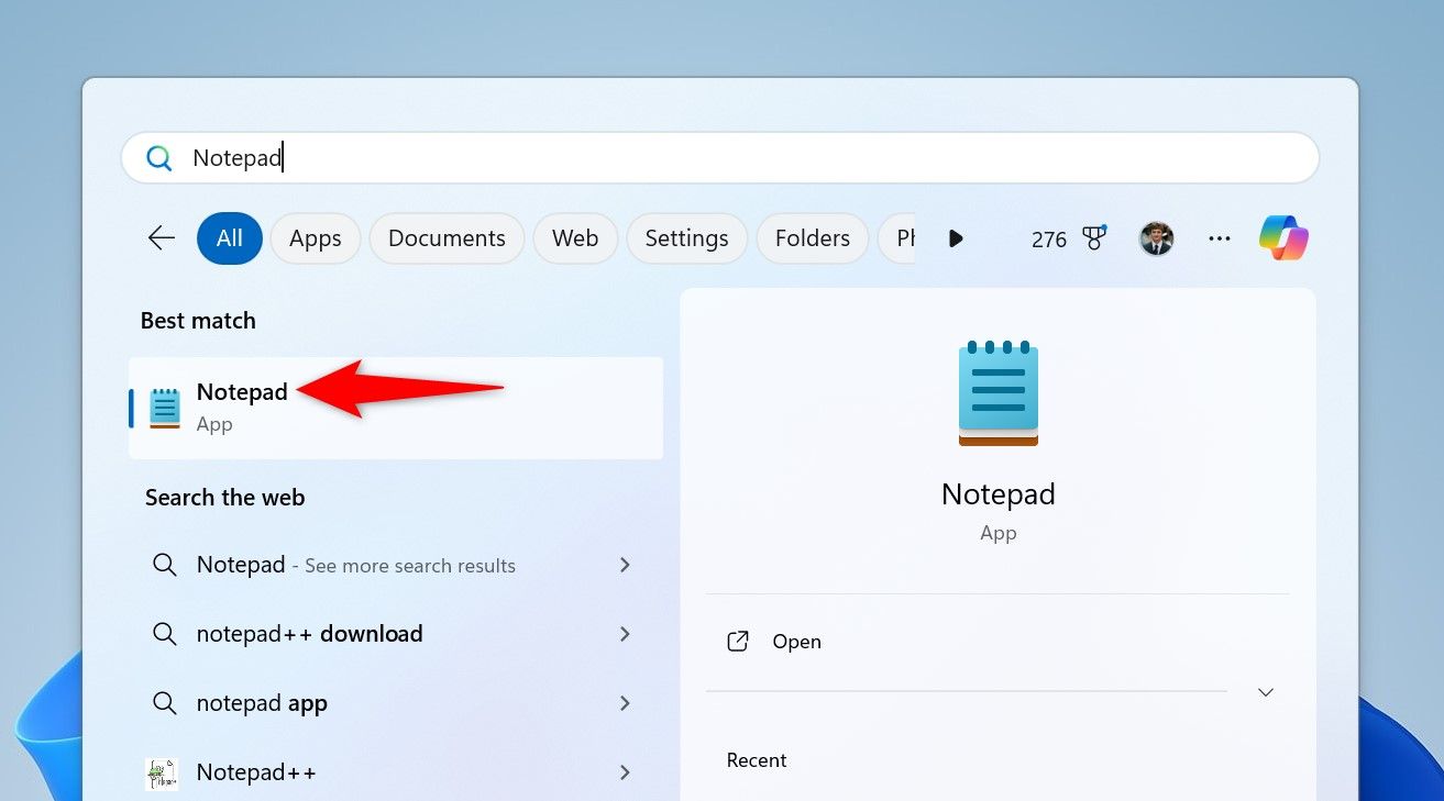 Notepad highlighted in Windows Search.