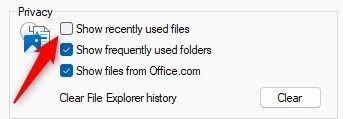 Disabling recently accessed items in the Folder Options window.