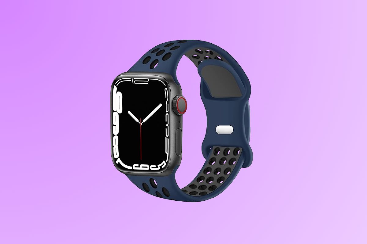 blue svisvipa sports band connected to apple watch ultra