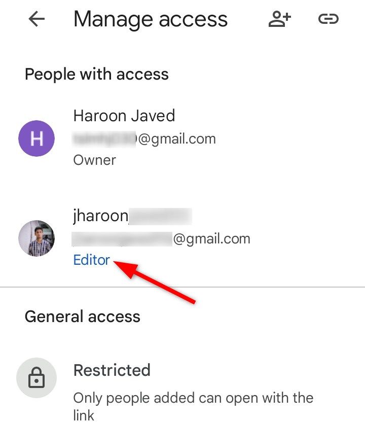 Changing permission role of the specified people from Drive 'Manage Access' setting menu.