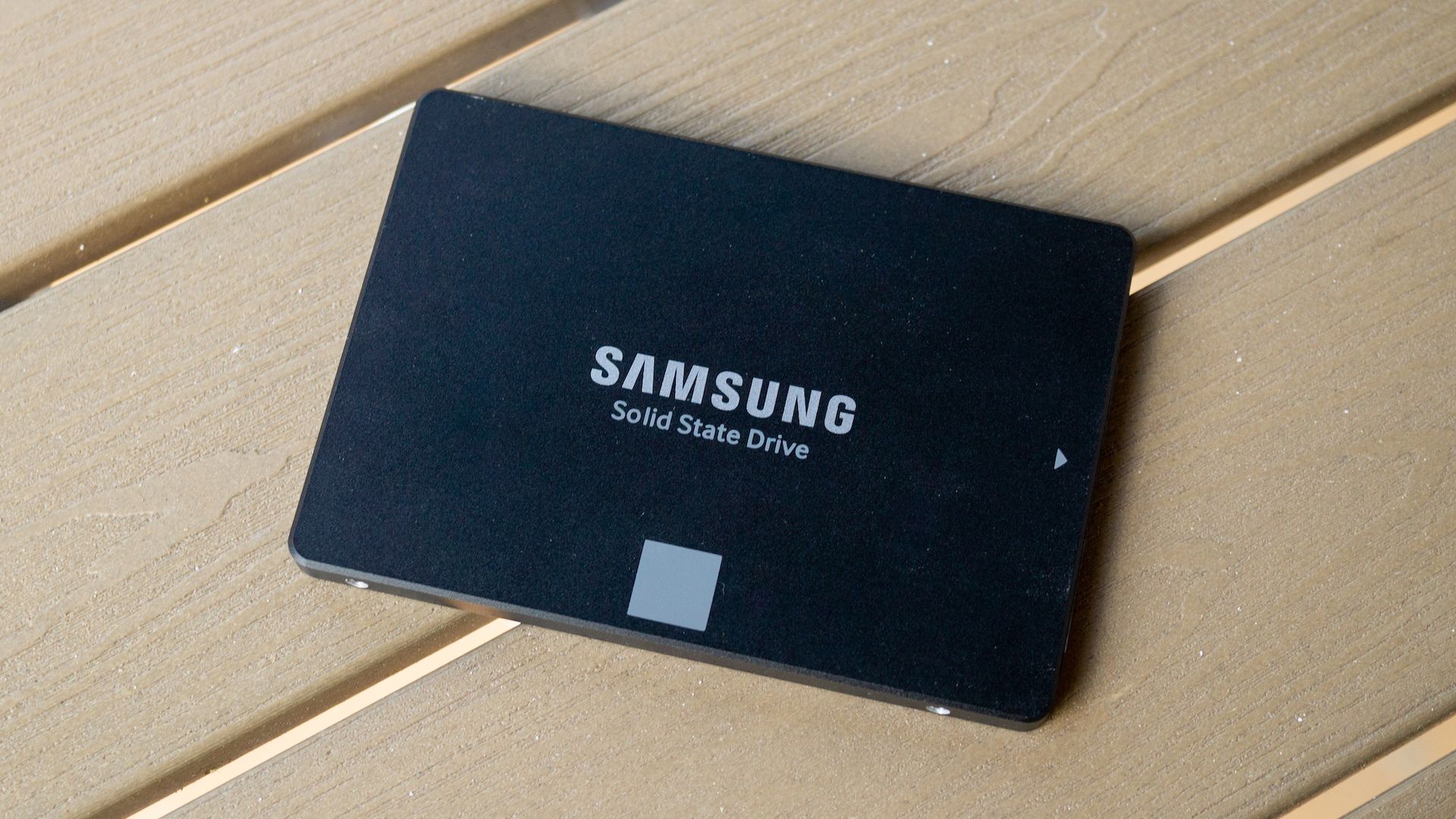 A Samsung SATA SSD.