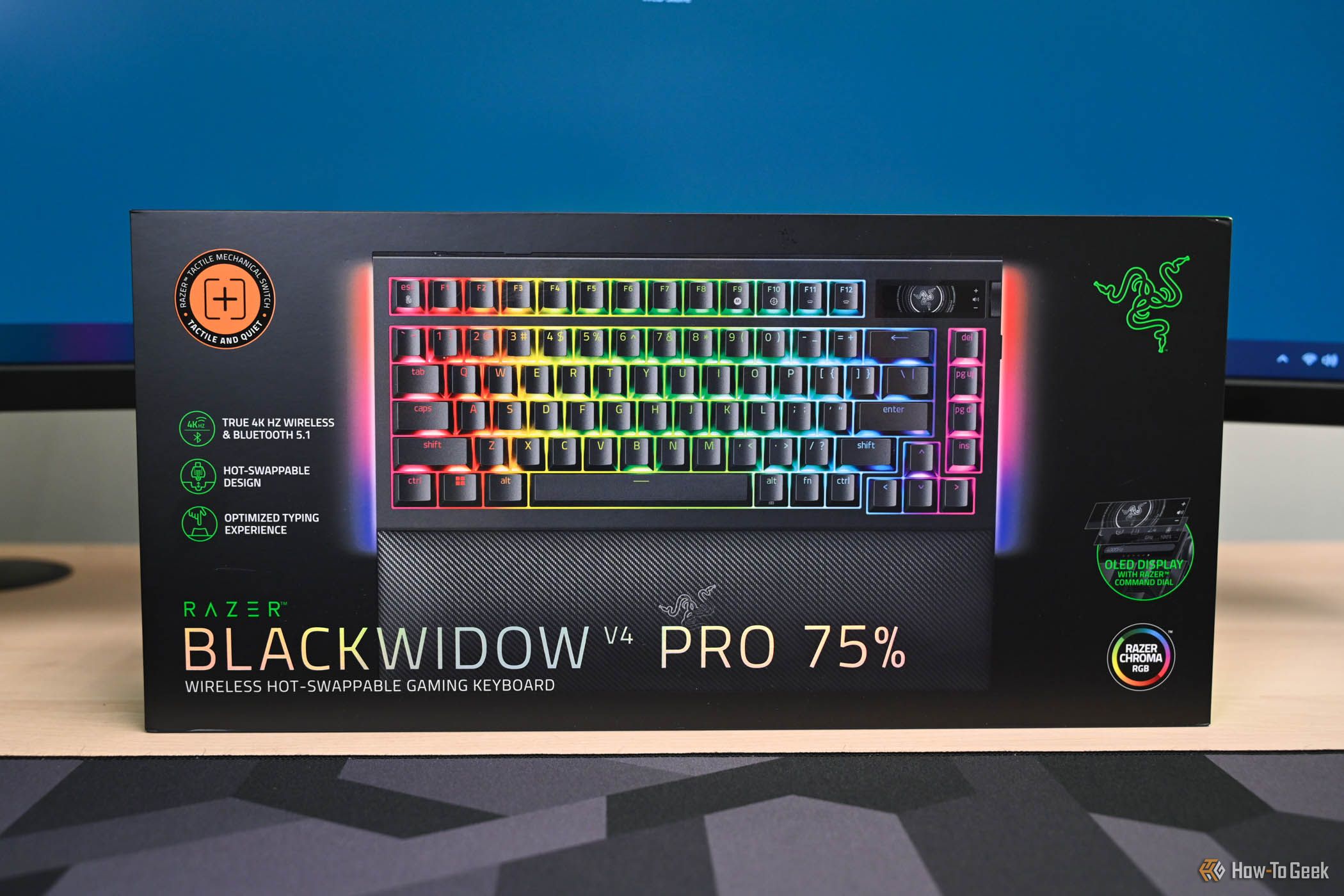 Box of the Razer BlackWidow V4 Pro 75%.