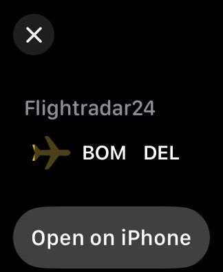 Open on iPhone button for Flightradar24 Live Activity.