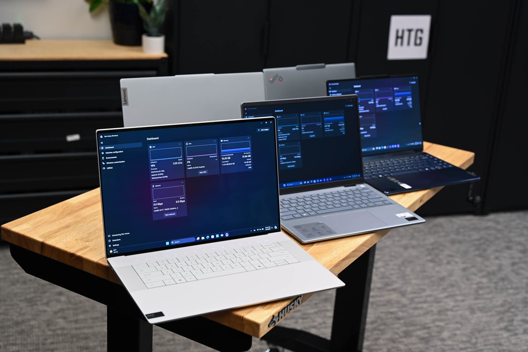 Testing the performance of an array of laptops