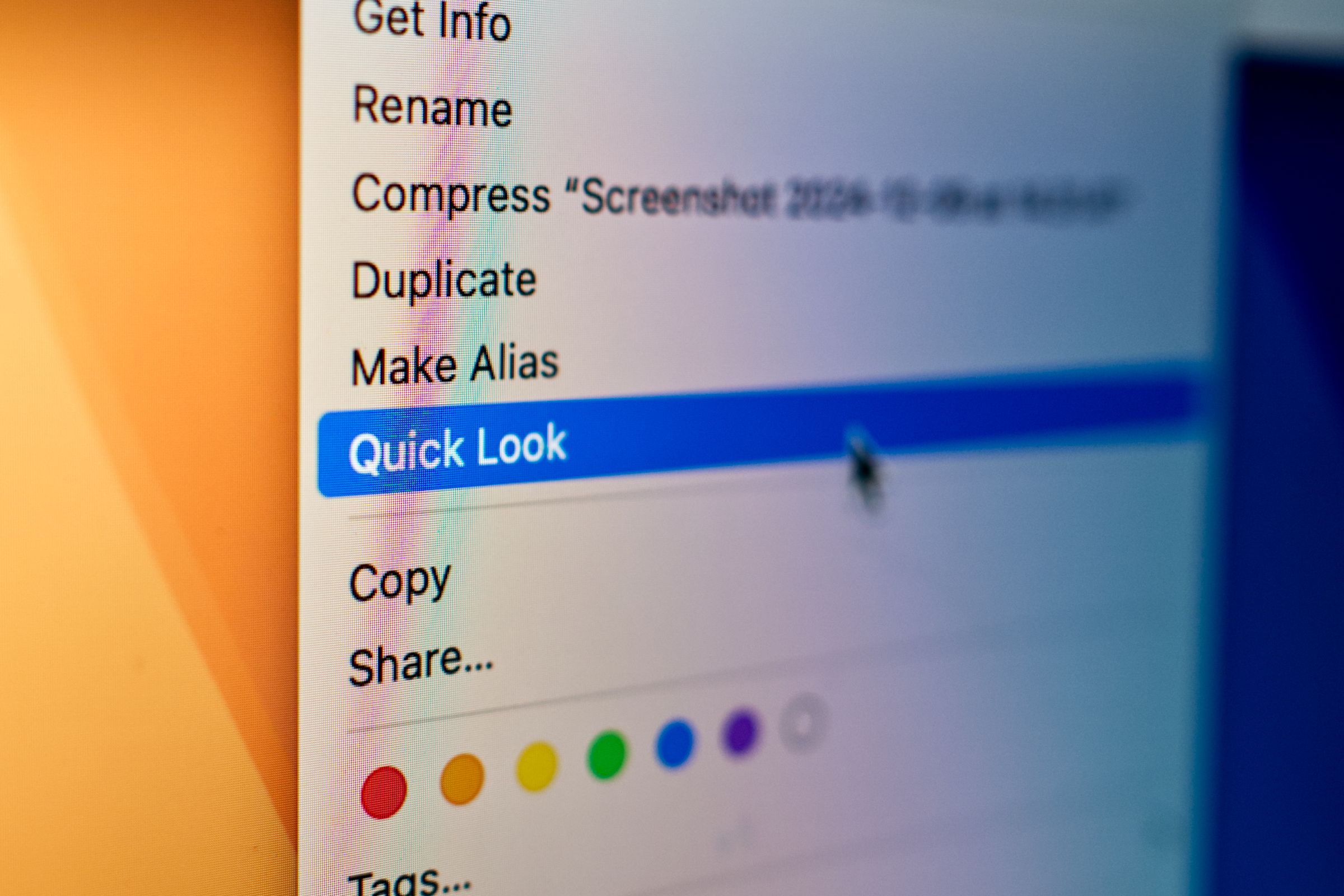 Quick Look highlighted in the macOS Finder context menu.