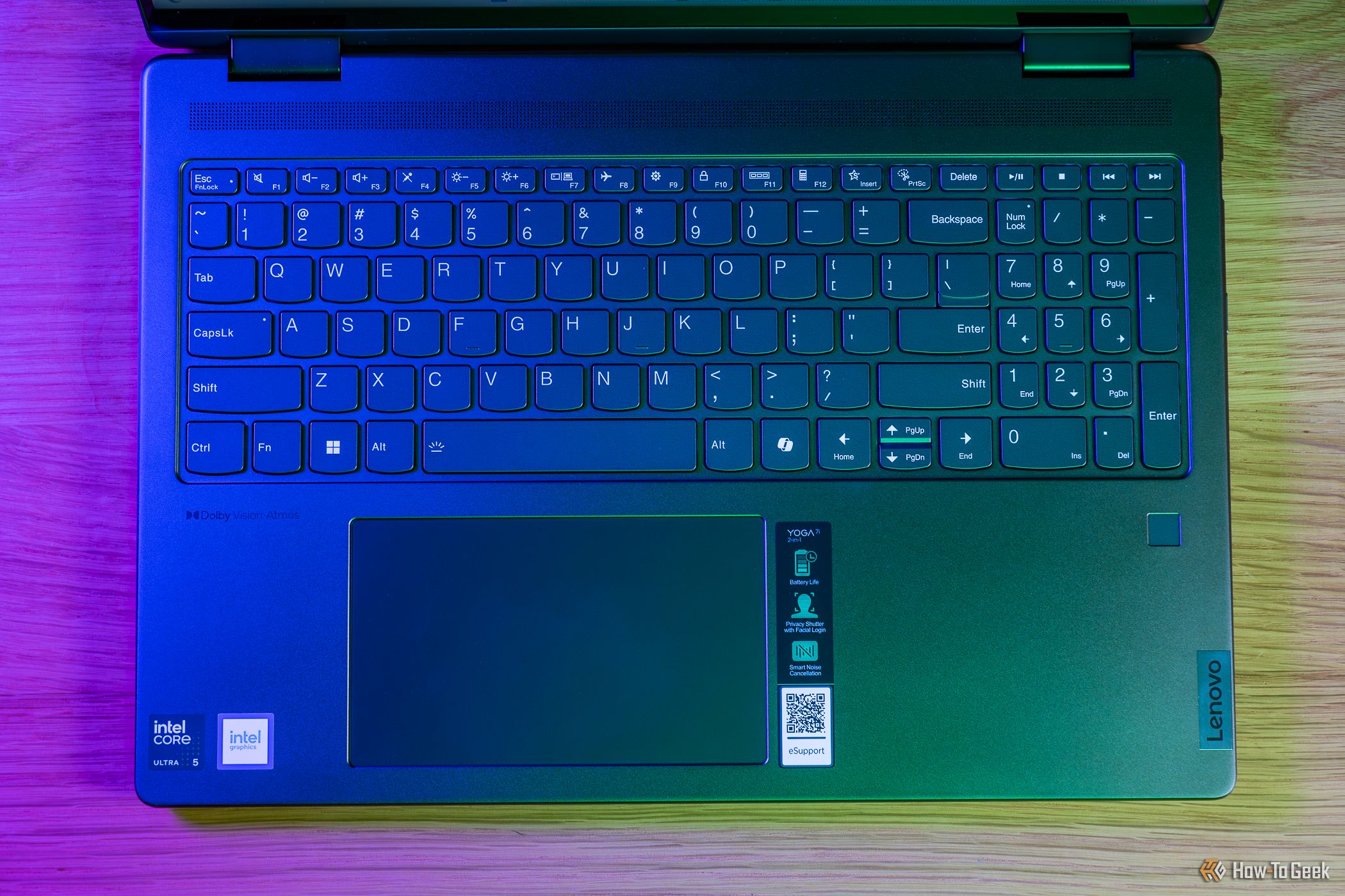 The Lenovo Yoga 7i 2-in-1 16 keyboard.