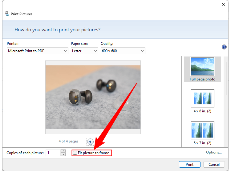 Tick or untick the "Fit Picture to Frame" button, depending on whether or not your images are cropped.