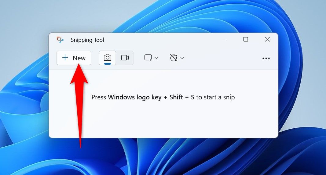 "New" highlighted in Snipping Tool.