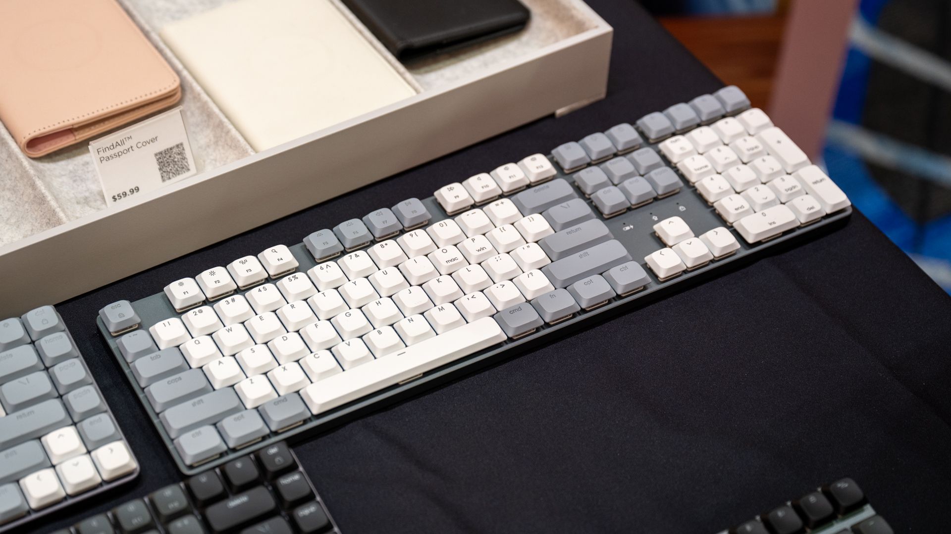 Satechi SM3 Slim Mechanical Backlite Bluetooth Keyboard with white and gray keycaps.