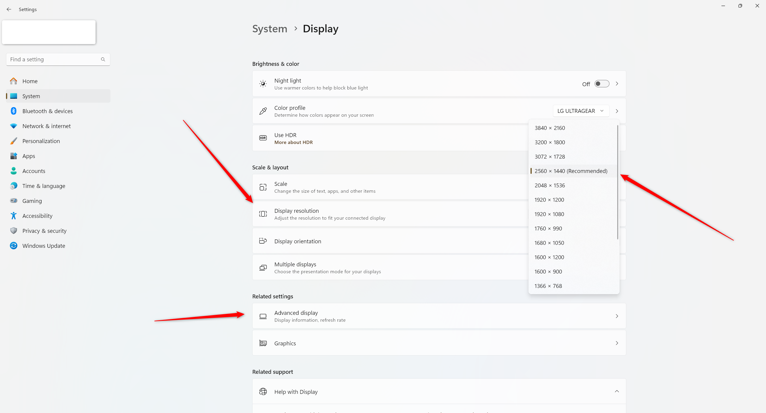 The Display settings in Windows 11.