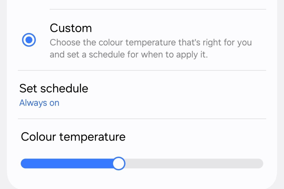 Screenshot of the custom eye comfort shield option in the Display settings on the Galaxy S25.