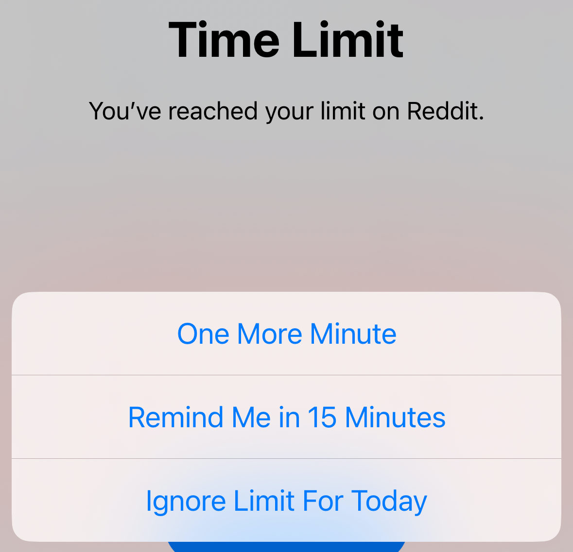 Screen time limit for Reddit on an iPhone.