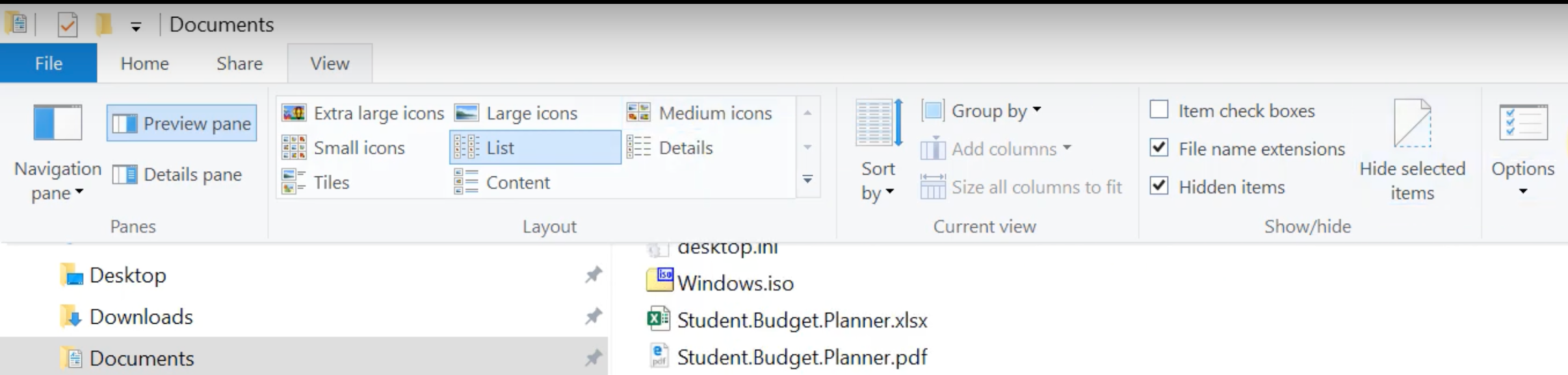 Windows 10 File Explorer View menu.